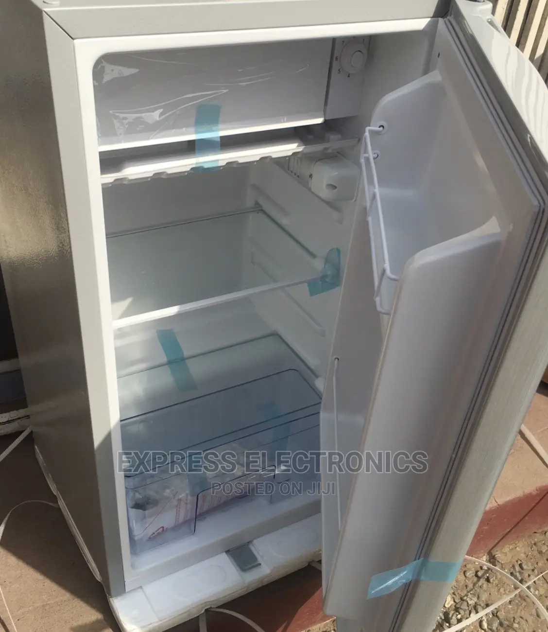 Eco Friendly Pearl Tabletop Fridge Single Door Led Light