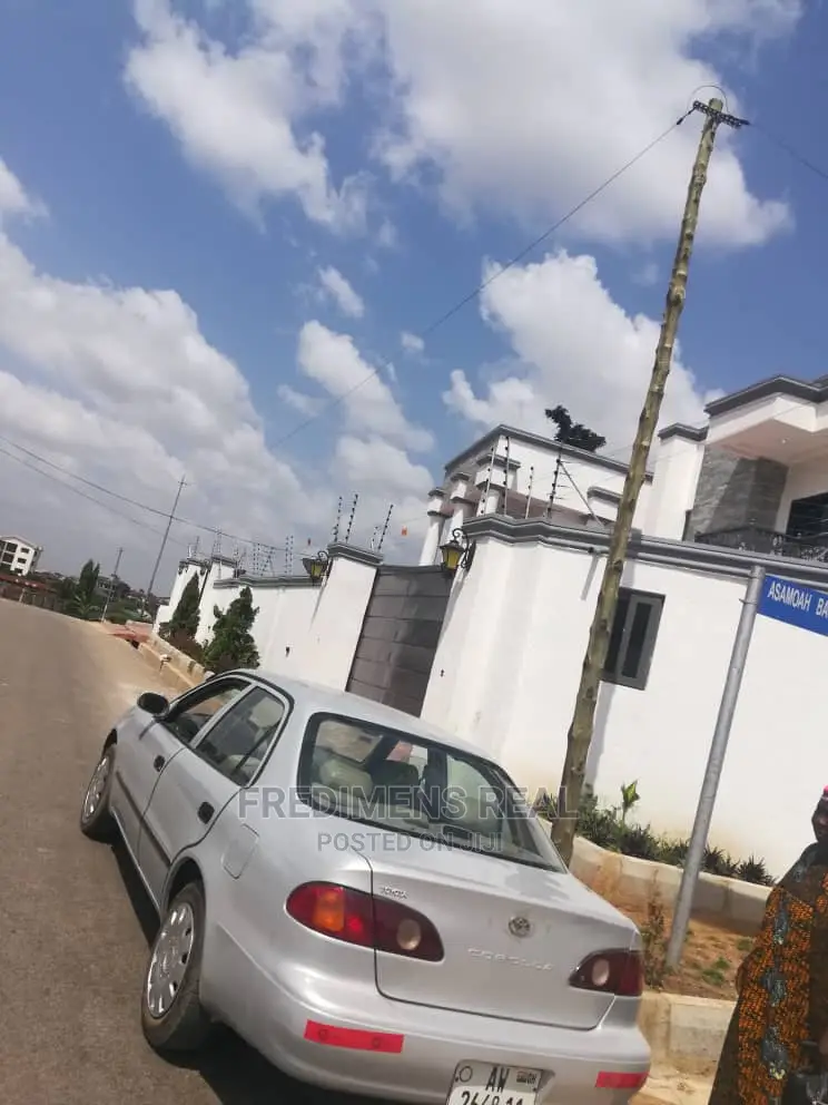 4bdrm House in Fredimens Real, Kumasi Metropolitan for Sale