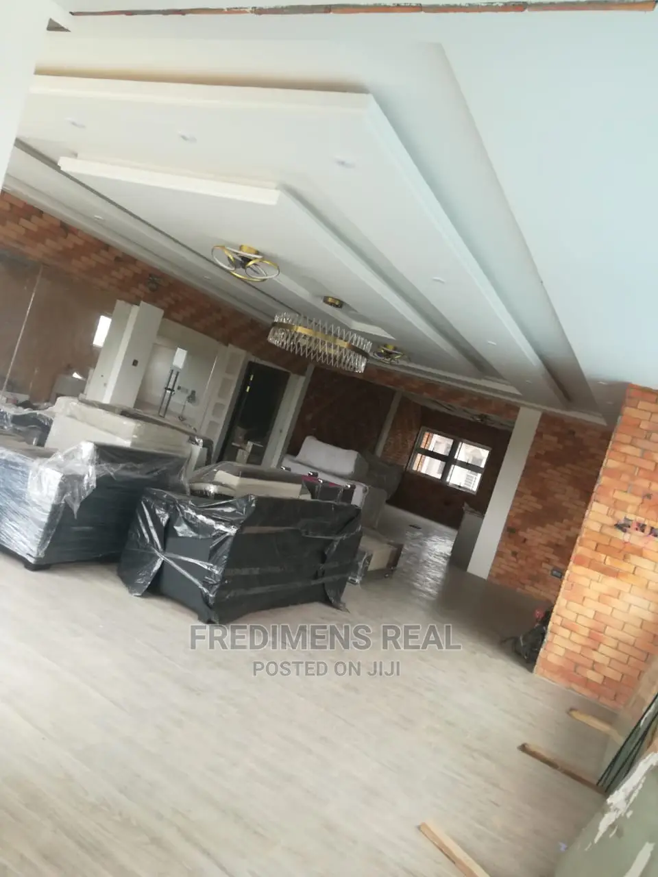 8bdrm Apartment in Fredimens Real, Kumasi Metropolitan for Sale