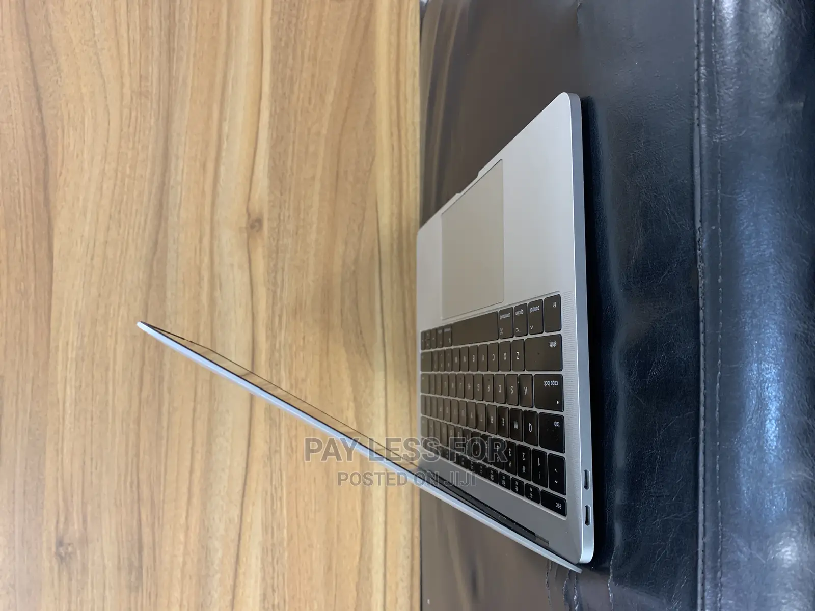 Laptop Apple MacBook Pro 2017 8GB Intel Core I5 SSD 256GB