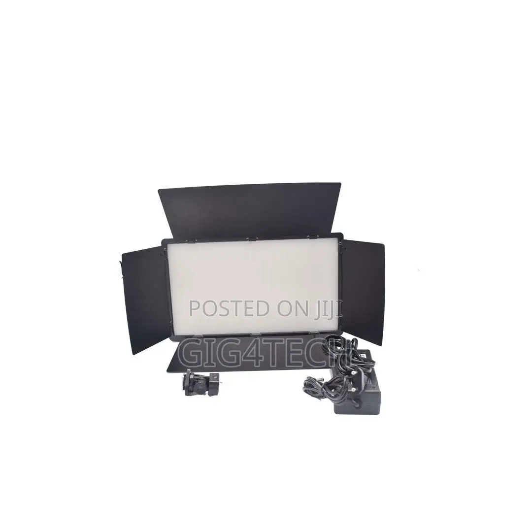 Led 800 Camera Light With Battery and Tripod