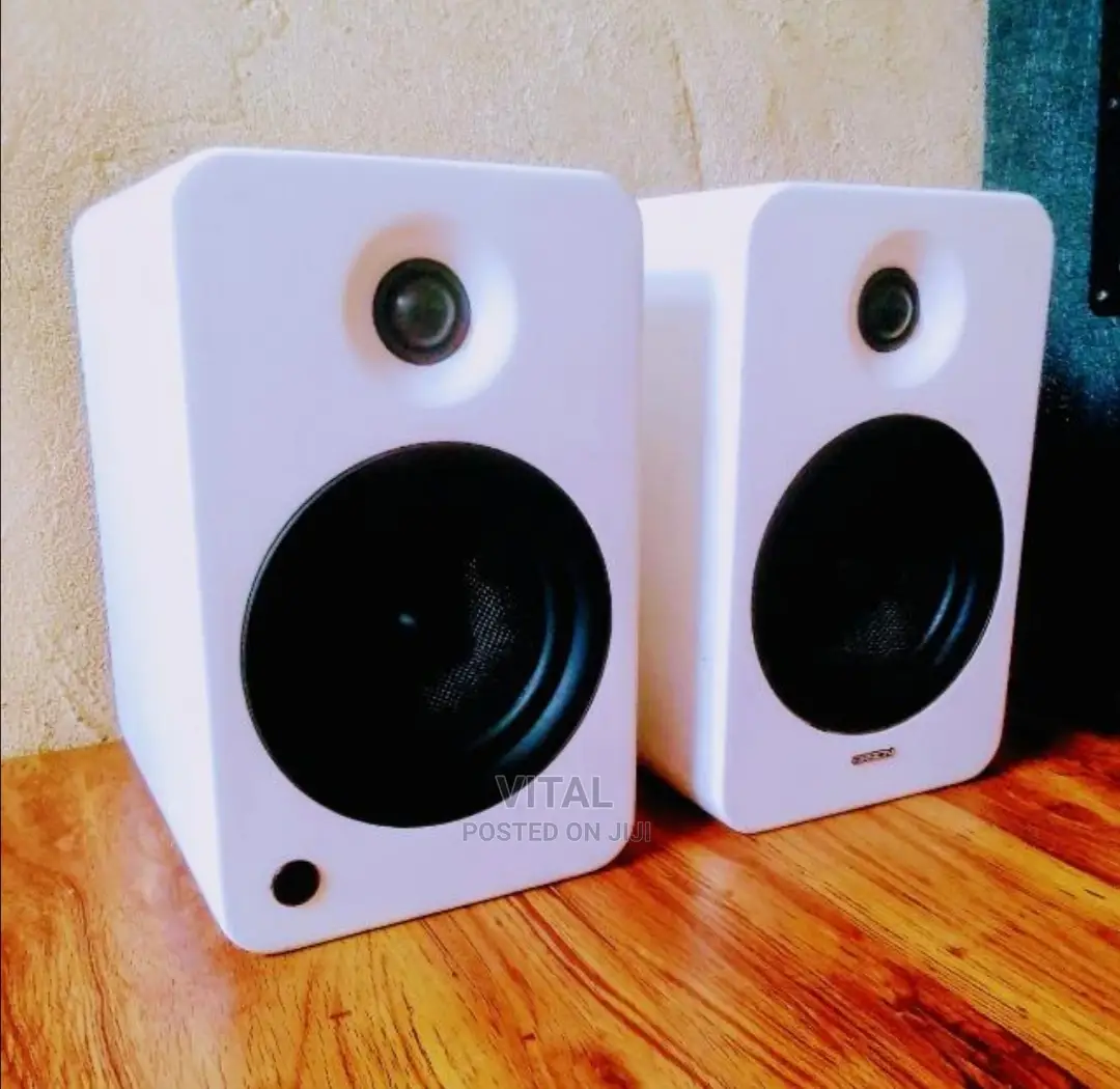 Podcast Studio Monitor / Argon Octave 5a