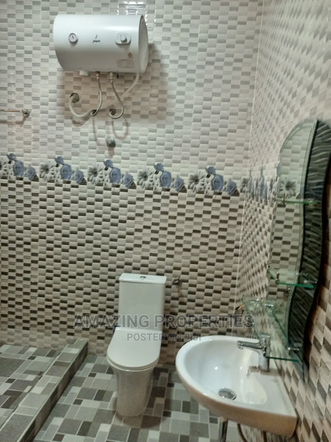2bdrm Apartment in Nungua Estates for rent
