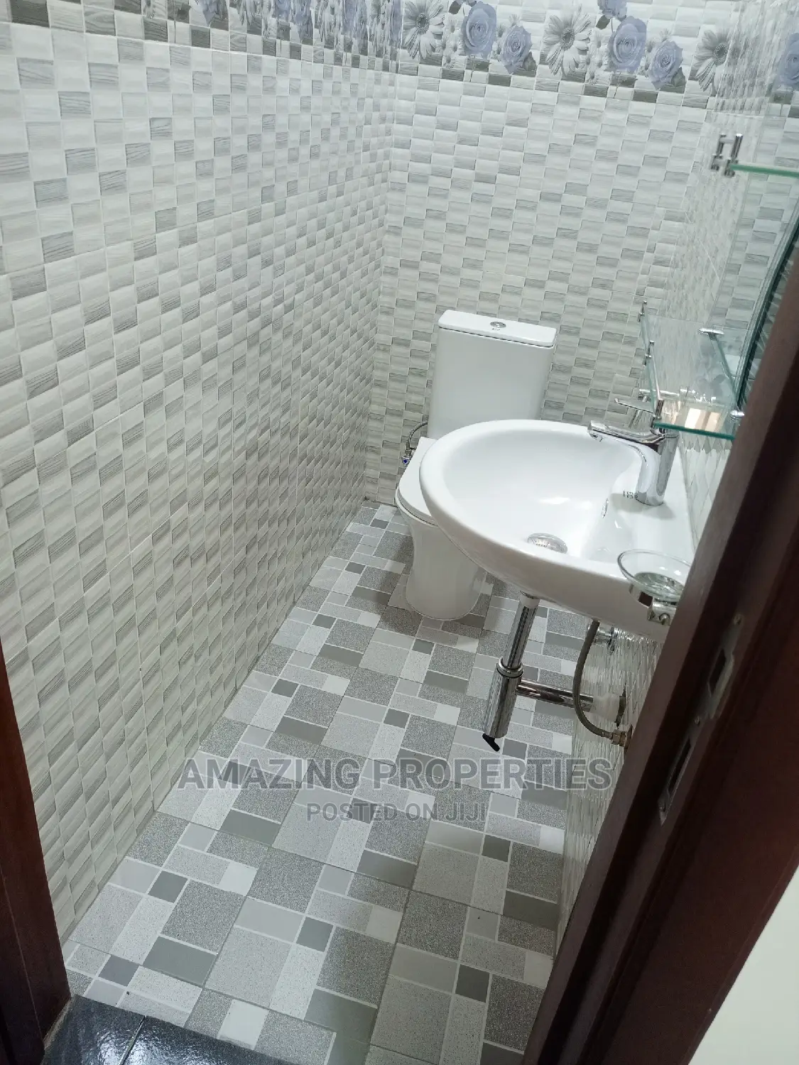 2bdrm Apartment in Nungua Estates for rent