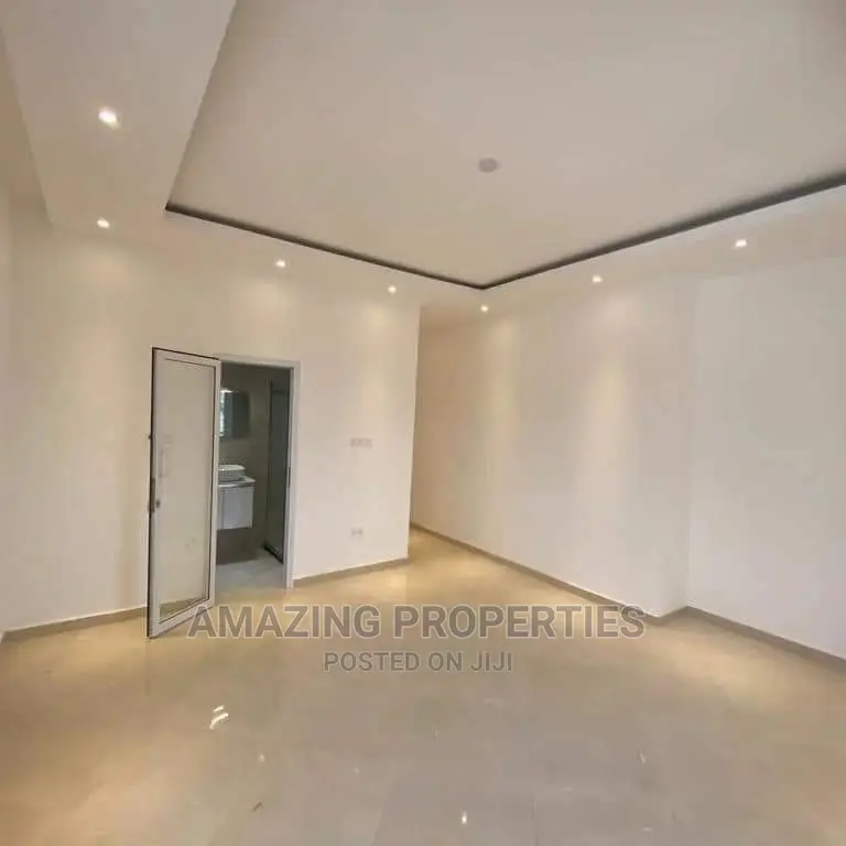 Furnished 4bdrm House in 4Bedroom Ouse For, East Legon for Sale