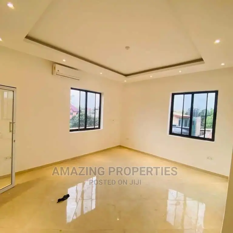 Furnished 4bdrm House in 4Bedroom Ouse For, East Legon for Sale