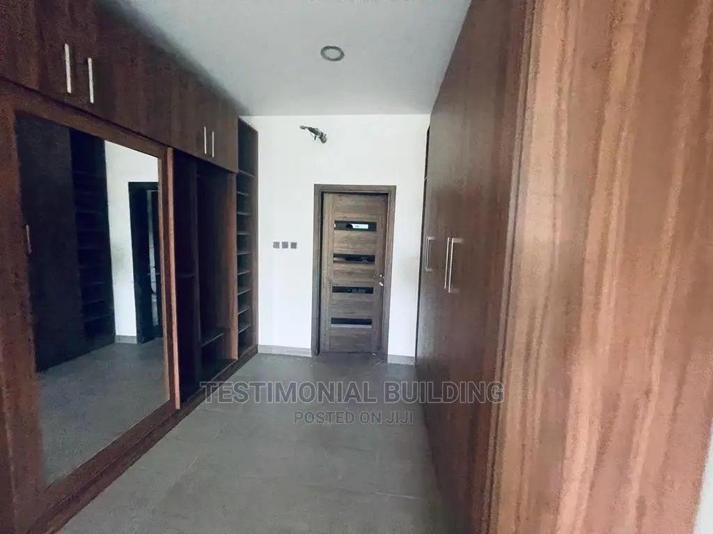5bdrm House in Testimonial Building, East Legon for Sale