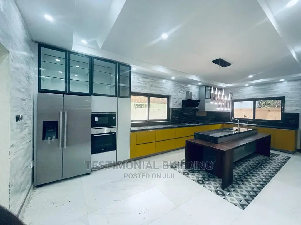 5bdrm House in Testimonial Building, East Legon for Sale