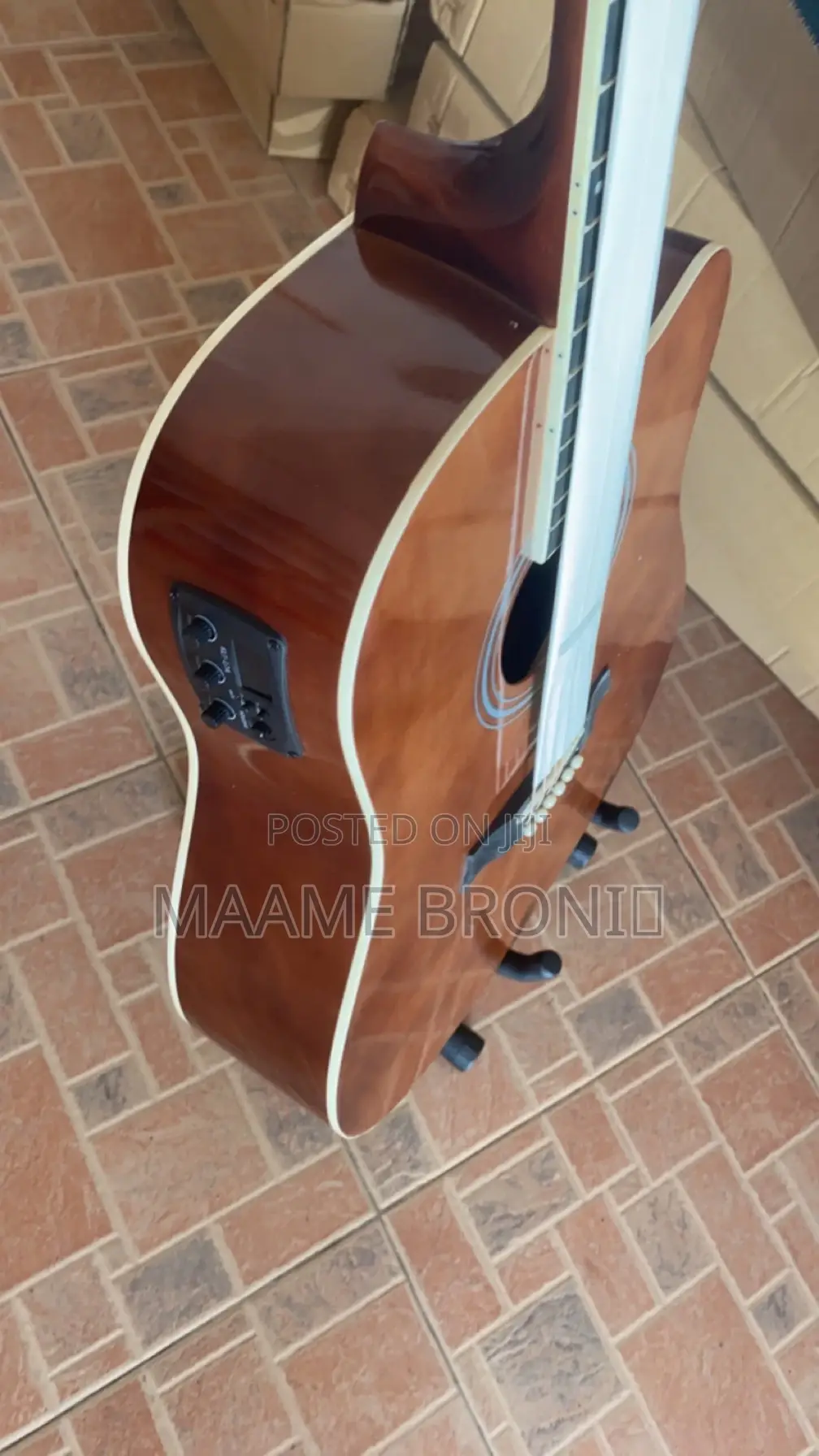 Semi Acoustic + Bag More, High Quality