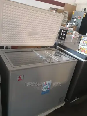 Exclusive Fairmate Chest Freezer 200L