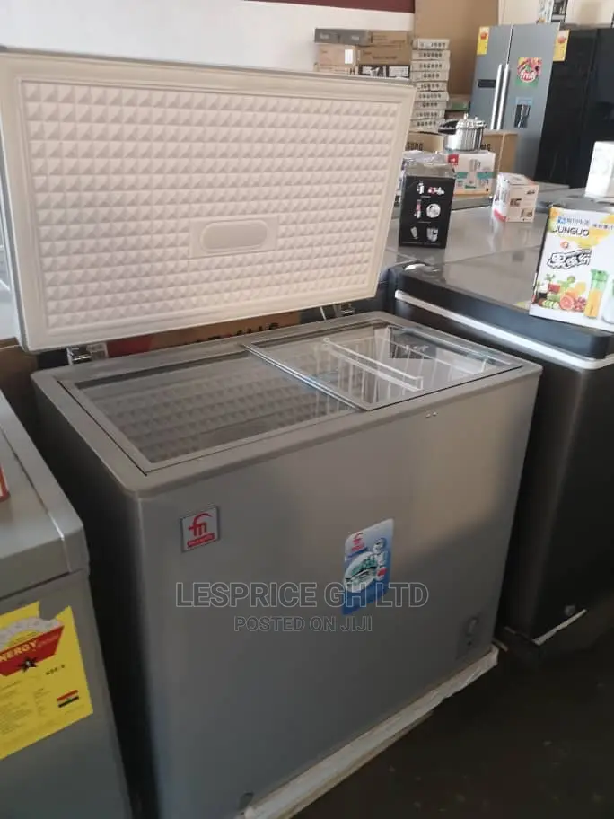 Superb Fairmate Chest Freezer 200L