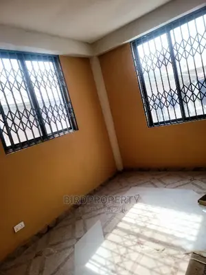 1bdrm Apartment in Birdproperty, School Junction for rent