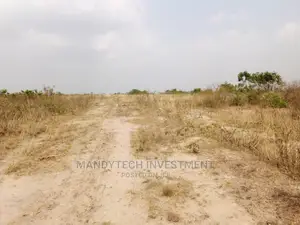 10 Plots at Appolonia
