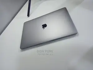 Laptop Apple MacBook 2018 8GB Intel Core I5 SSD 256GB