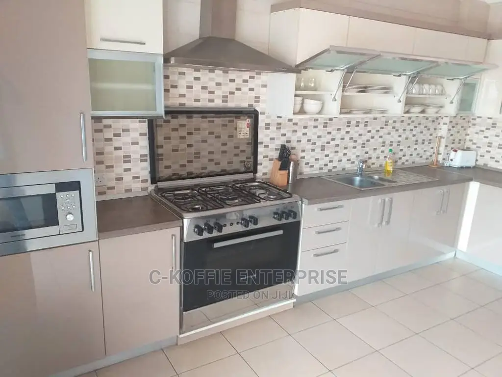 Furnished 3bdrm House in Airport for Rent
