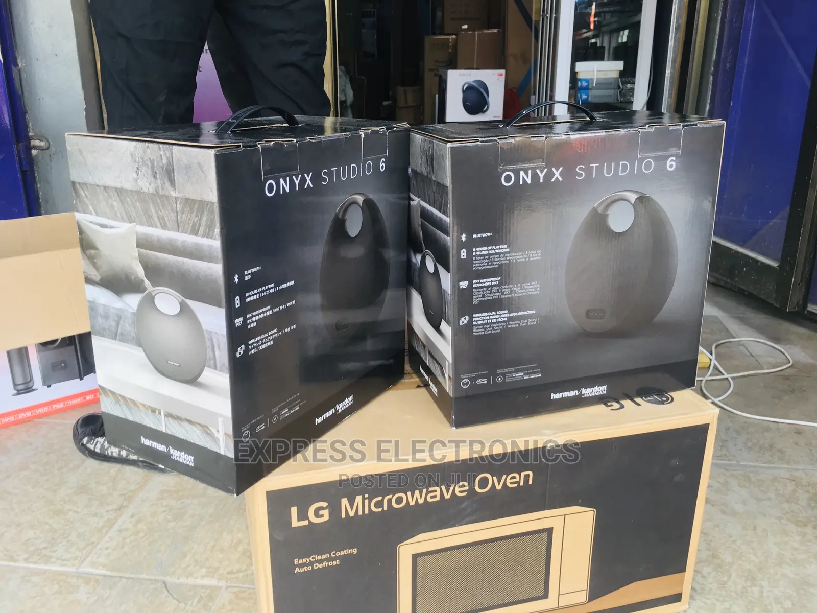 Multiroom Compatible Portable Speaker Onyx’S 6 Studio