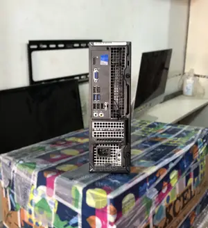 Desktop Computer Dell OptiPlex 7050 4GB Intel Core I7 HDD 500GB