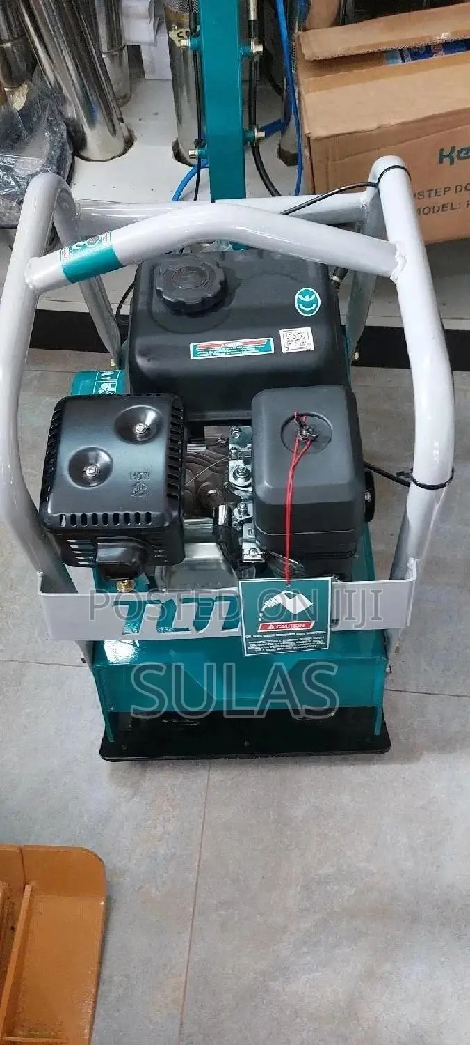 Total Reversible Plate Compactor