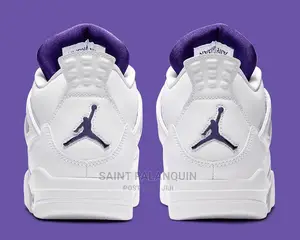 Air Jordan 4 Metallic
