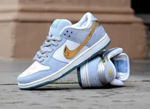 Nike Air Dunk