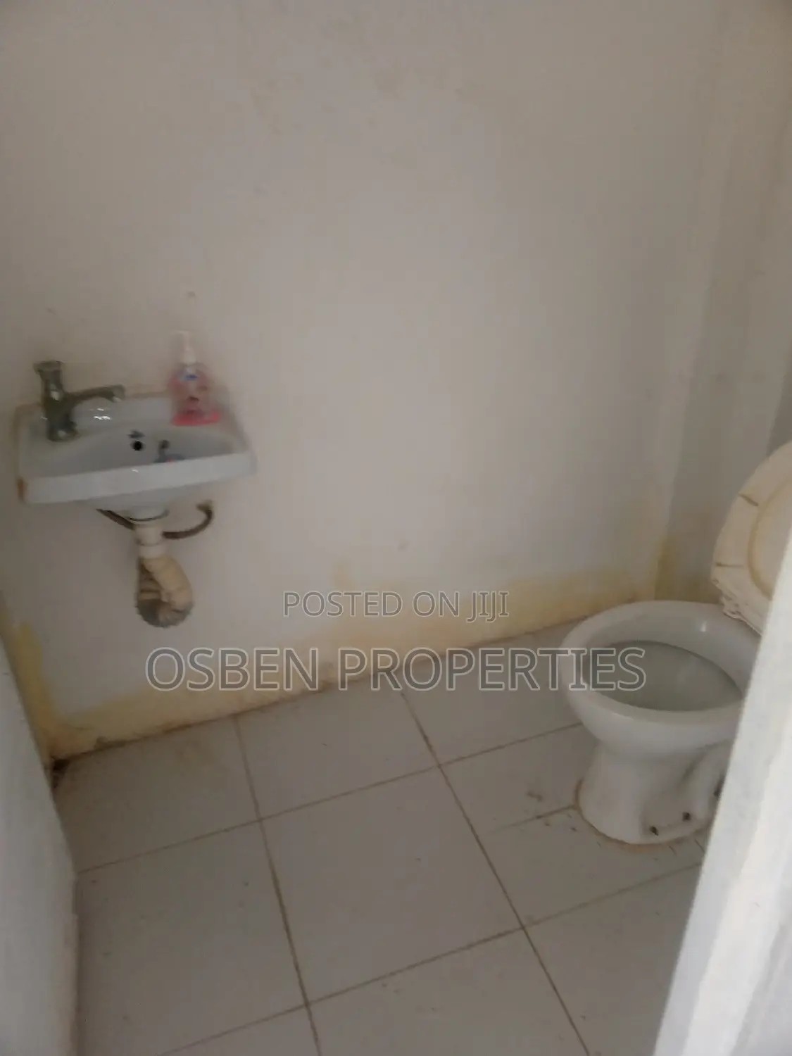 Spacious 3 -In-1 Shop for Rent