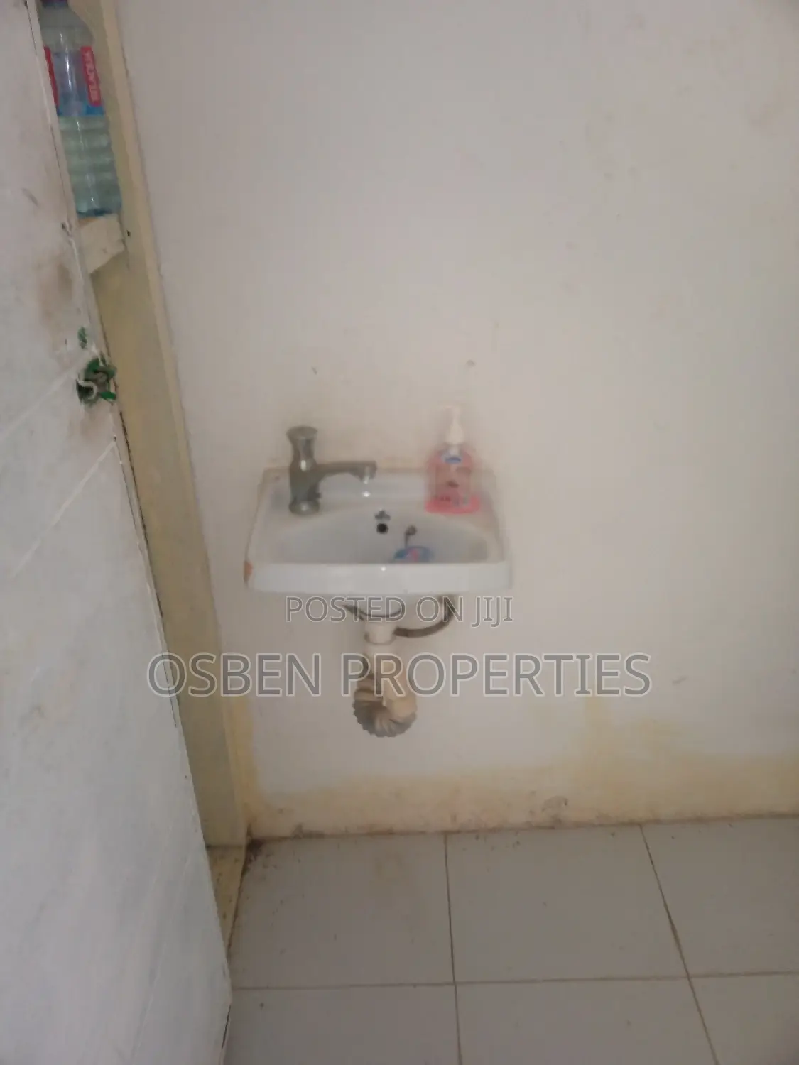 Spacious 3 -In-1 Shop for Rent