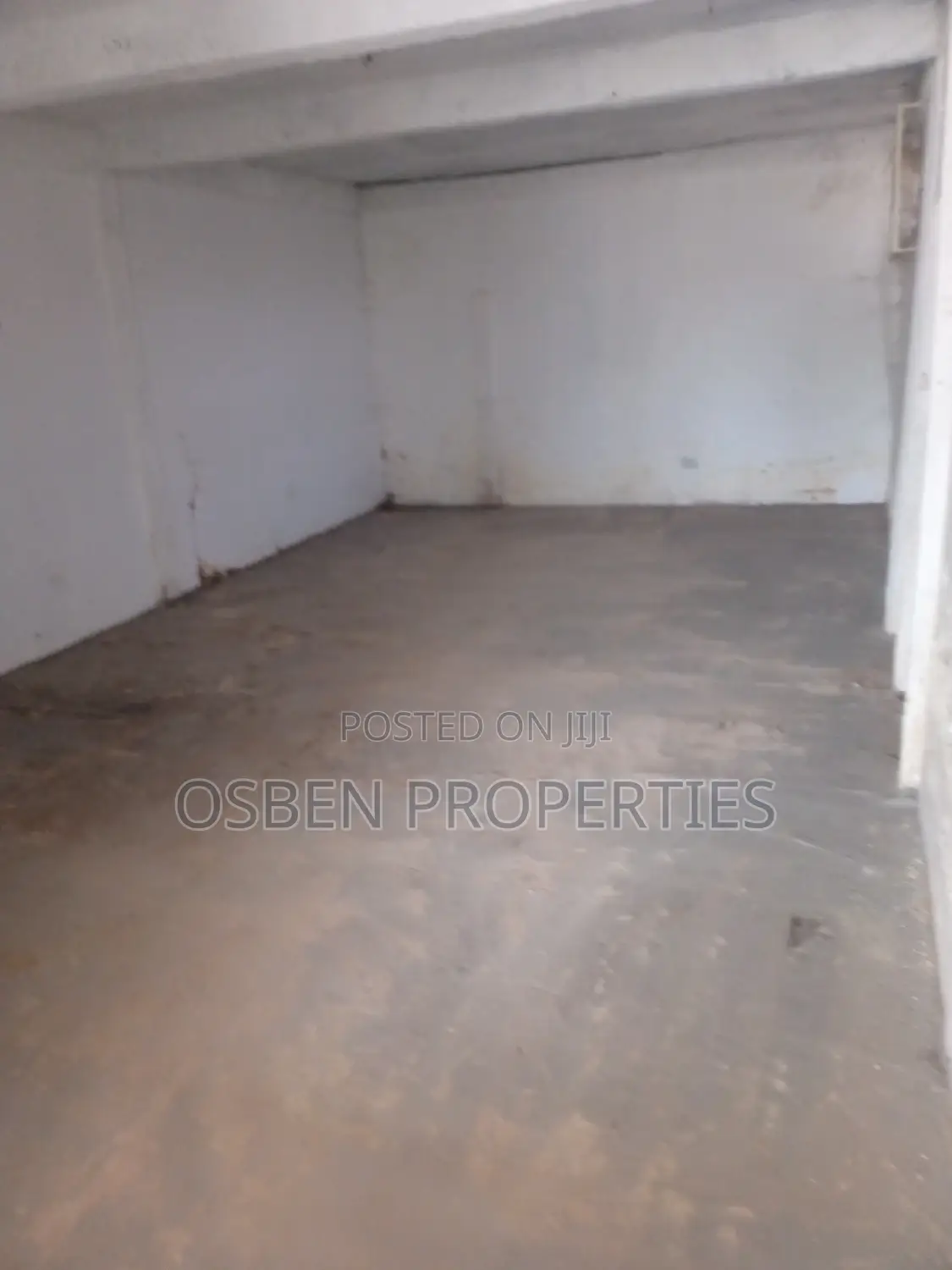 Spacious 3 -In-1 Shop for Rent