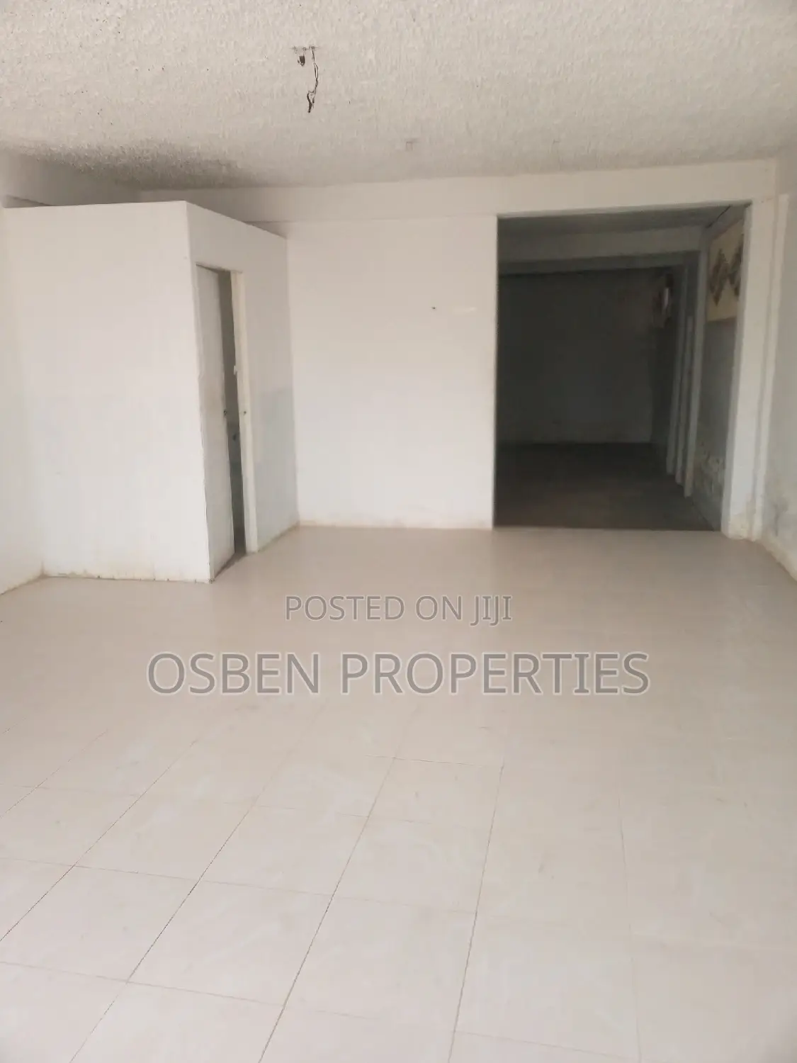 Spacious 3 -In-1 Shop for Rent