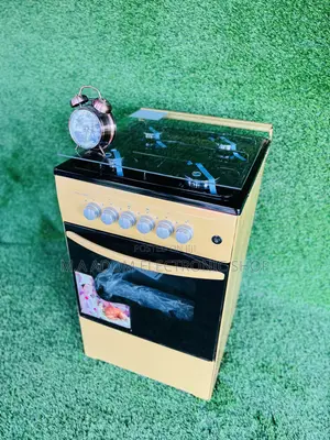 Stainless Steel Volcano Golden Color 4 Burner With Oven