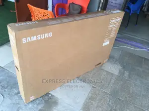 Crystal UHD 4kled Triluminos Display Samsung 55”Series8+Dstv