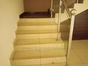 6bdrm Mansion in East Legon for Sale