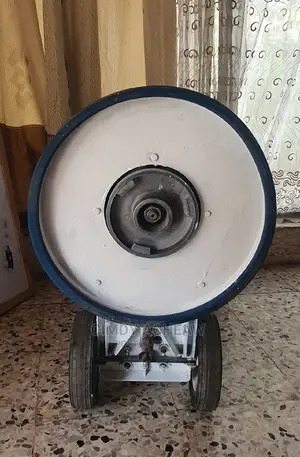 Victor Sprite 400 Floor and Carpet Cleaning Machine