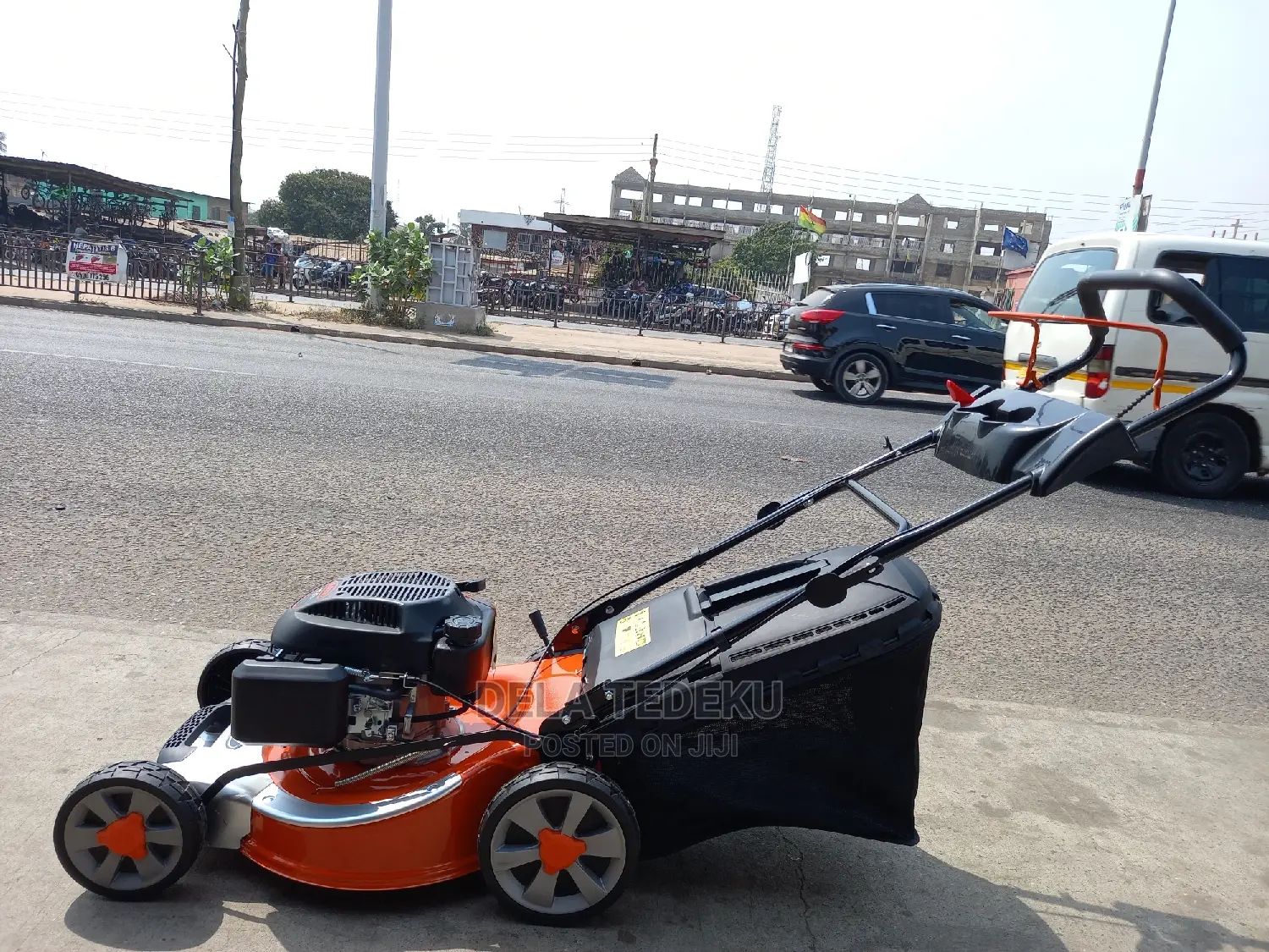 6.625hp Petrol Engine Lawnmower 159cc,3in1/at Caprice Bus Stop