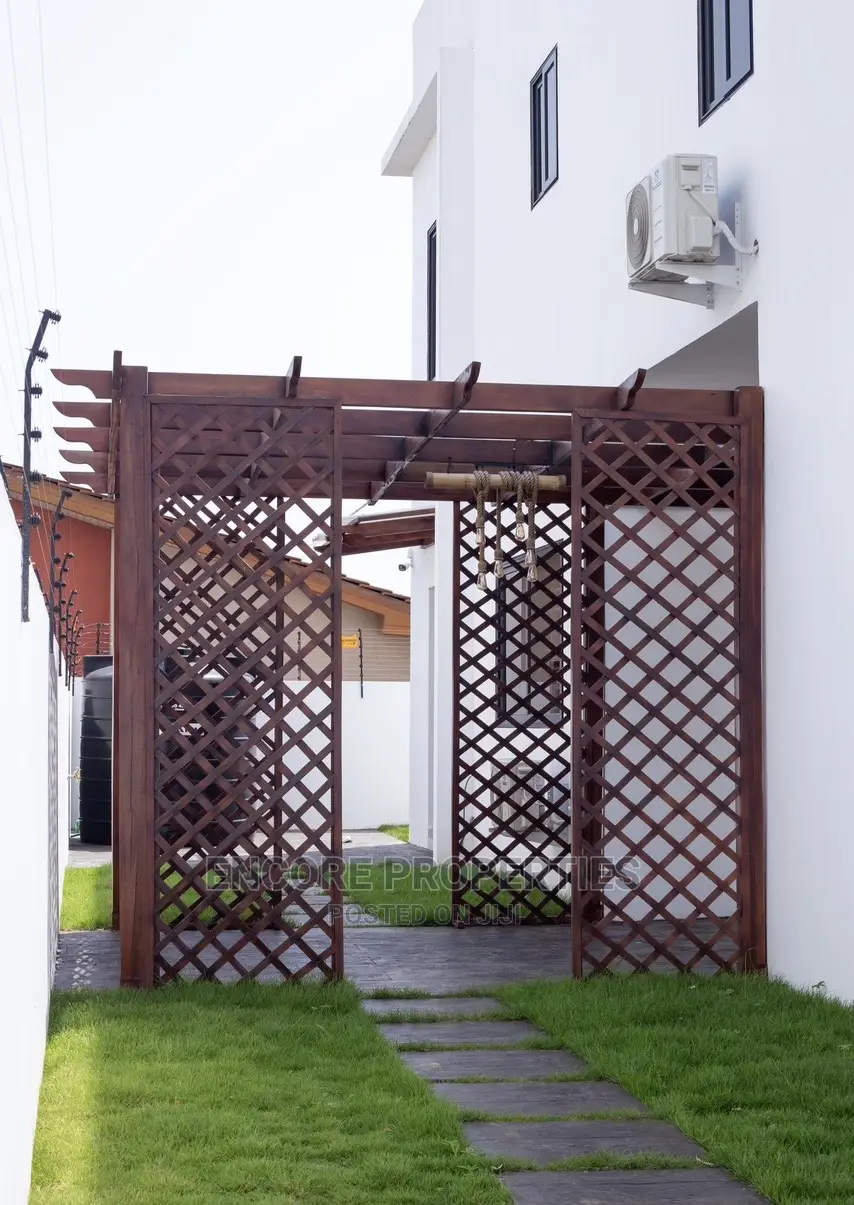 4bdrm House in Spintex for Sale