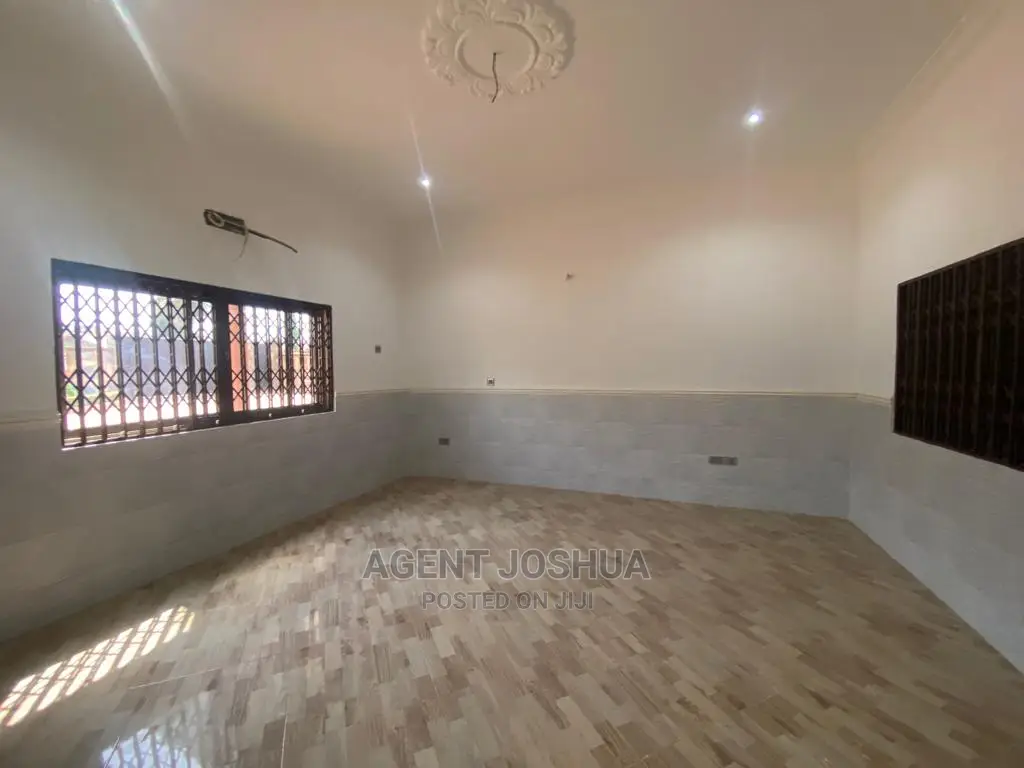 4bdrm House in Spintex for Sale