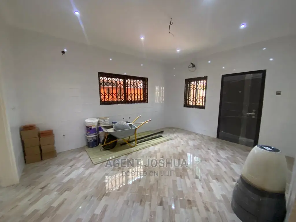 4bdrm House in Spintex for Sale