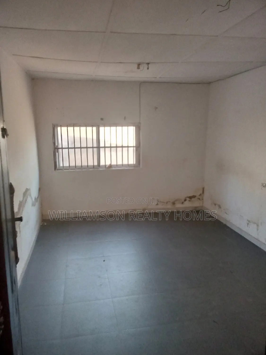 2bdrm House in Hfc Estate Area, for rent