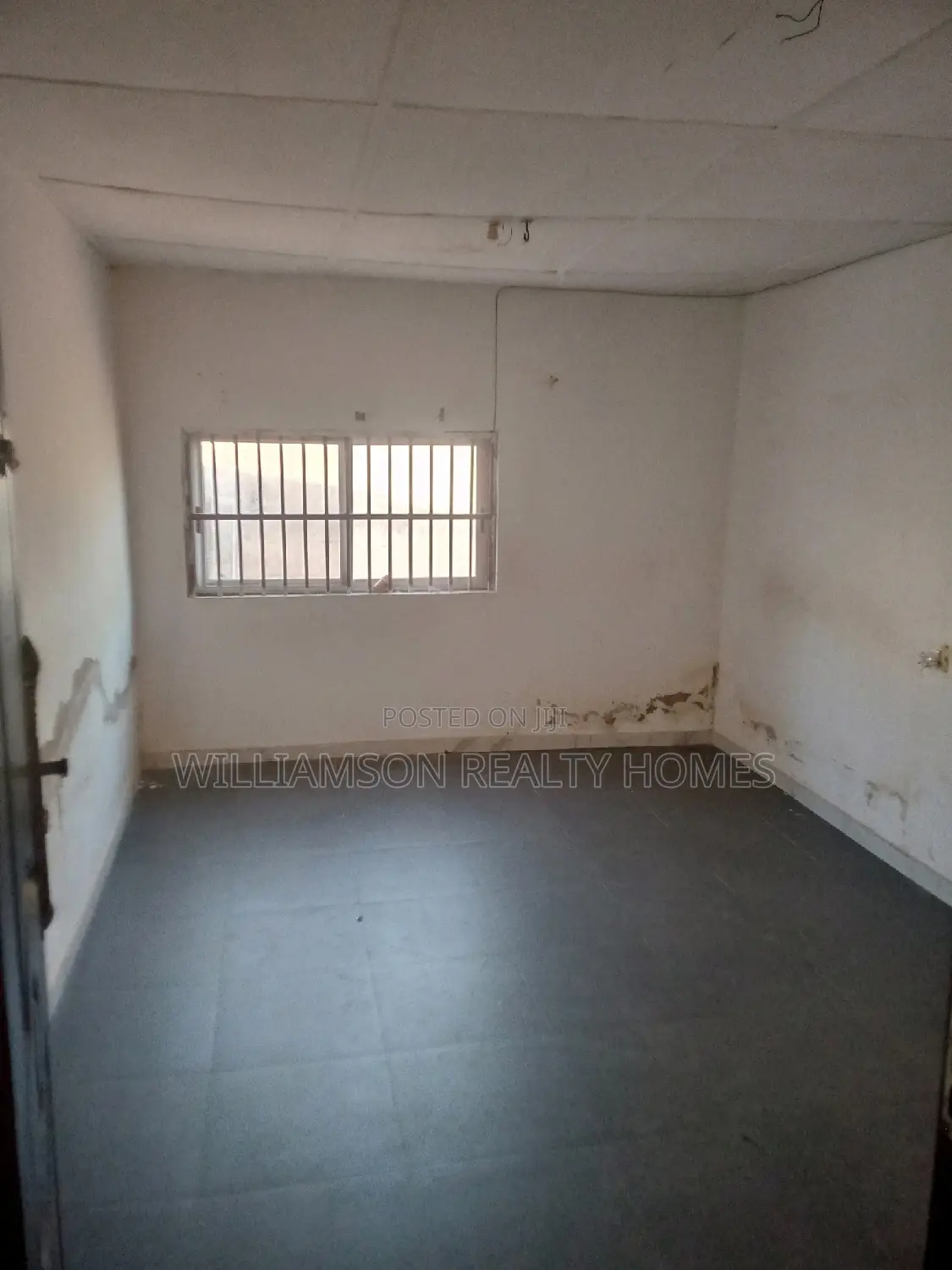 2bdrm House in Hfc Estate Area, for rent