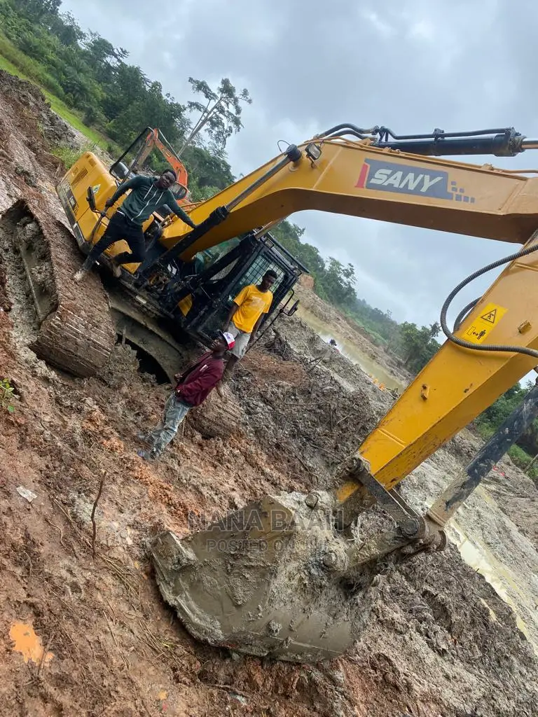 Sany 215 Ghana Use for Sale