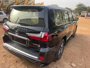 Lexus LX 2022 Black