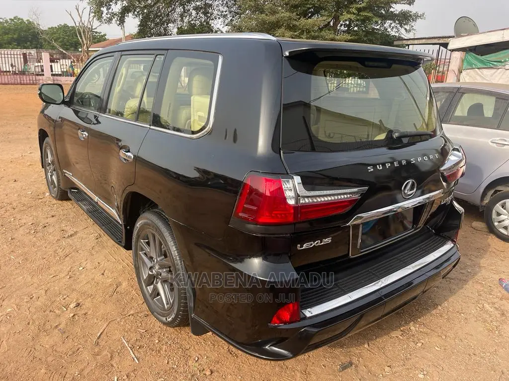 Lexus LX 2022 Black