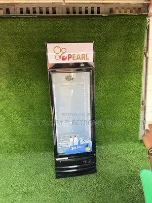 Pearl 178 Litres Display Fridge for All Your Drinks
