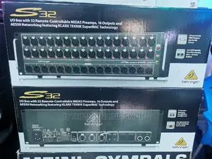 Behringer S32 Stage Box