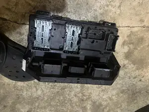DOGDE JOURNEY Engine Fuseboard