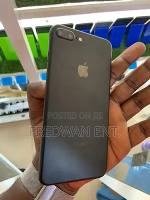 Apple iPhone 7 Plus 128 GB Black