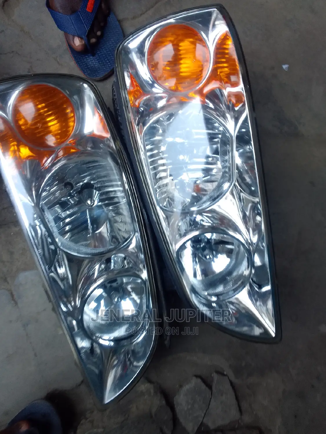 Hyundai Elantra 2004/6 Headlight Pair.