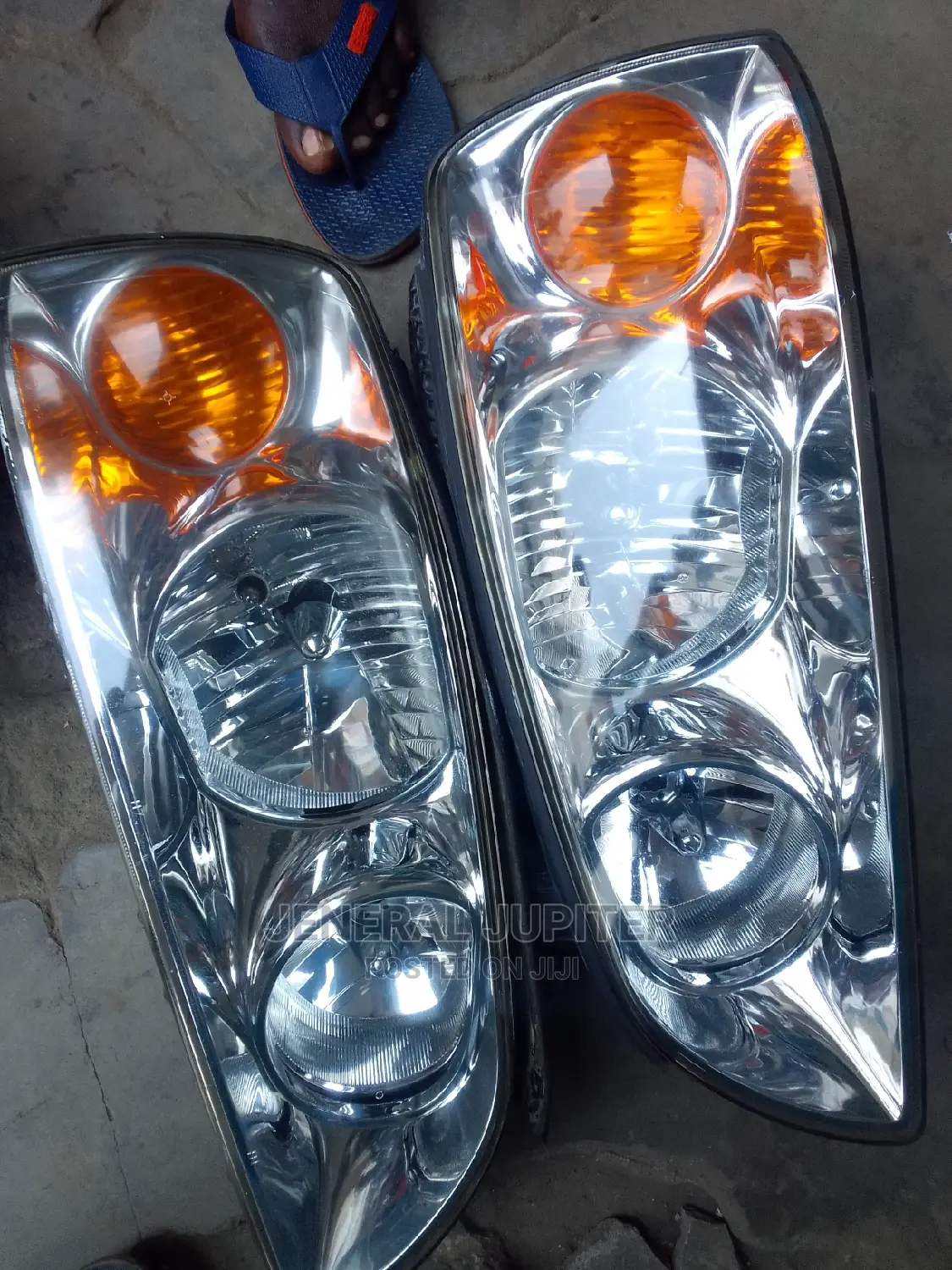Hyundai Elantra 2004/6 Headlight Pair.