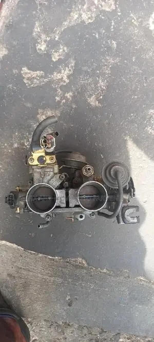 Toyota Highlander ENGINE MOUTH/CABOREATOR Available