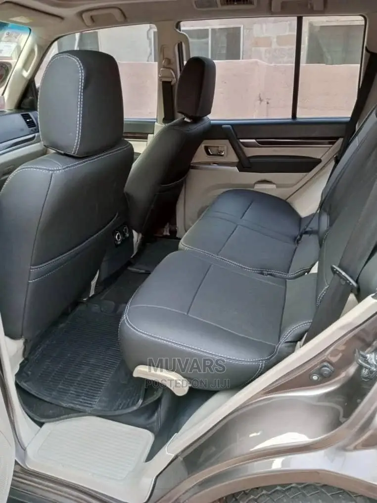 Car for Rent. Mitsubishi Pajero for Hiring