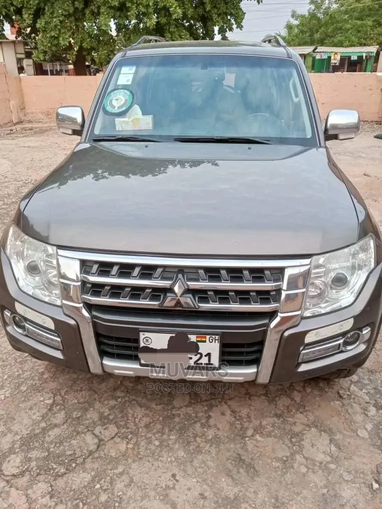 Car for Rent. Mitsubishi Pajero for Hiring